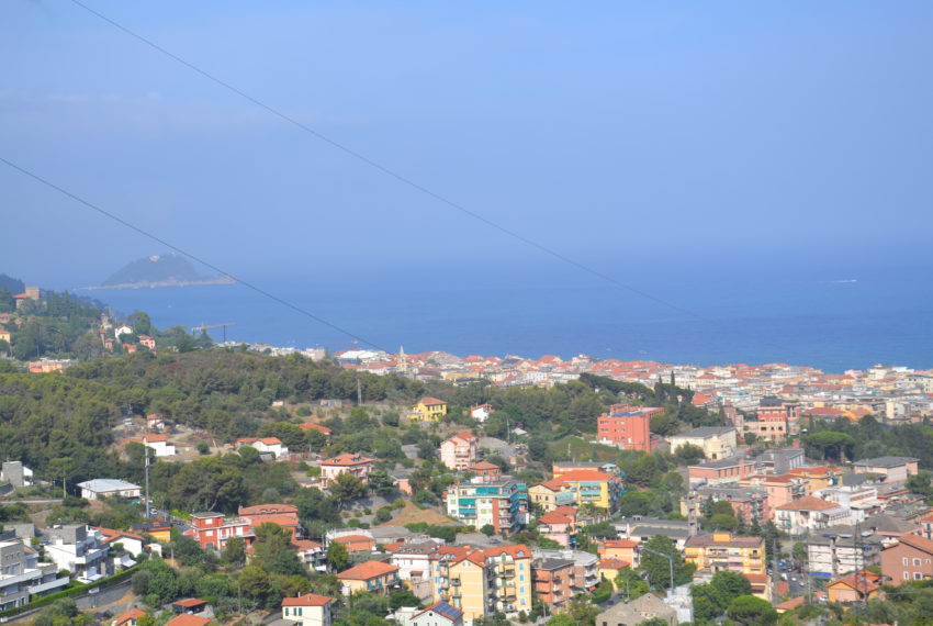 CASA __ VILLETTA — con terreno.